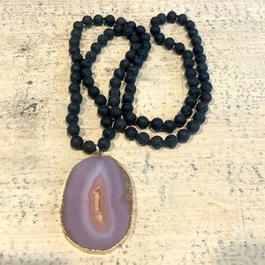 NWOT Bohemian knotted beaded necklace